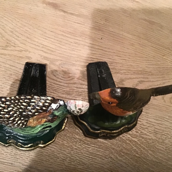 PAIR OF SMALL VINTAGE CAST IRON BIRD & HEDGEHOG DOORSTOPS/DECORATIONS/BOOK-ENDS - Picture 10 of 10